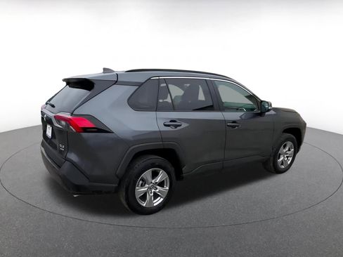 Used 2025 Toyota RAV4 XLE image 15