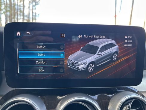 Used 2021 Mercedes-Benz GLC 300 image 39