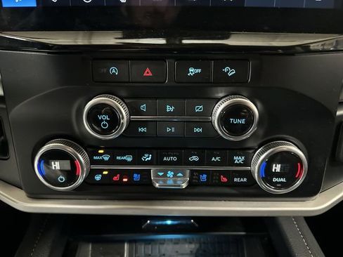 Used 2024 Ford Expedition XLT image 20