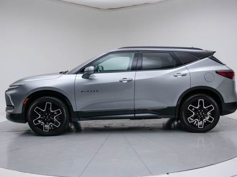 Used 2023 Chevrolet Blazer RS w/ Driver Confidence II Package image 3