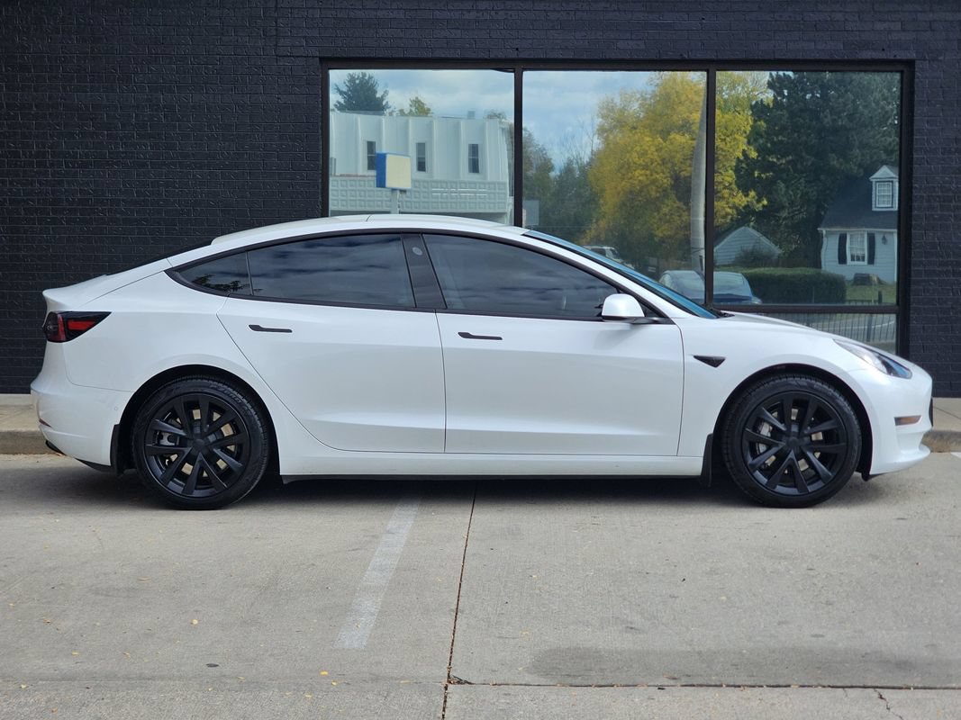 Used 2022 Tesla Model 3 Long Range AWD/4WD image 10