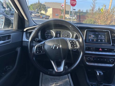 Used 2018 Hyundai Sonata SEL image 11