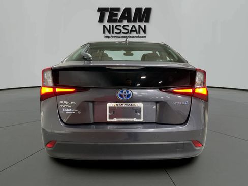 Used 2019 Toyota Prius LE image 5