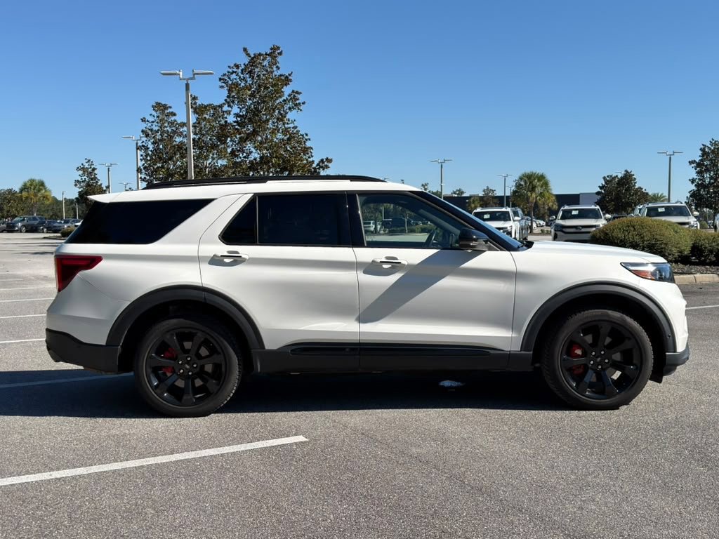 Used 2022 Ford Explorer ST w/ Equipment Group 401A AWD/4WD image 6