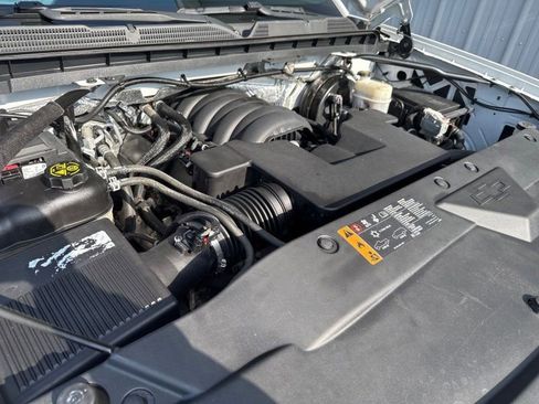 Used 2017 Chevrolet Silverado 1500 LT w/ All Star Edition image 39