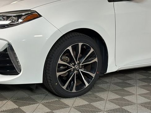 Used 2019 Toyota Corolla XSE image 4
