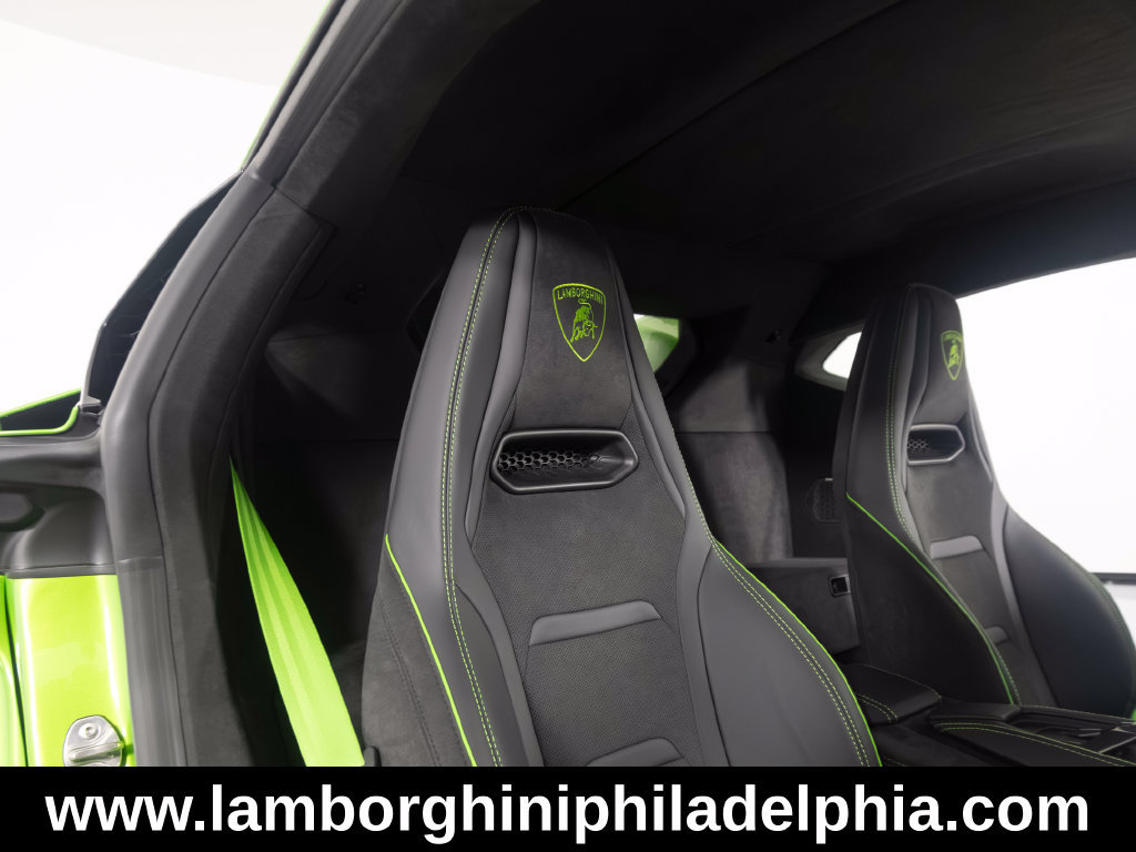 Used 2026 Lamborghini Temerario AWD/4WD image 36