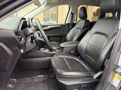 Used 2022 Ford Escape SEL image 11