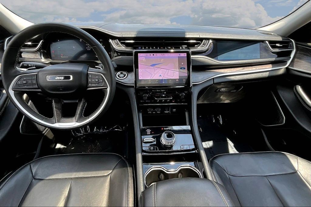 Used 2022 Jeep Grand Cherokee Limited 4xe AWD/4WD image 9