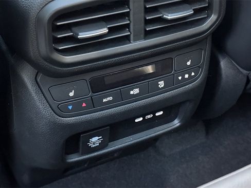 Certified 2024 Honda Pilot Elite image 14