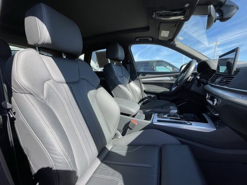 Used 2025 Audi Q5 2.0T Premium image 30