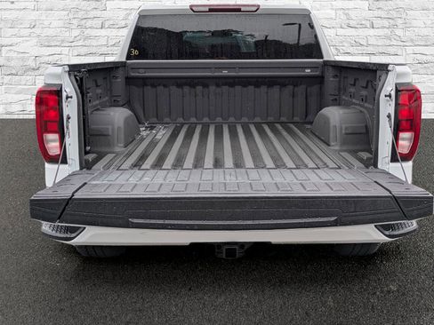 Used 2021 GMC Sierra 1500 Elevation image 12