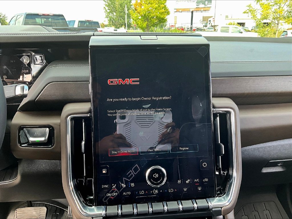 New 2026 GMC Yukon XL Denali Ultimate AWD/4WD image 24