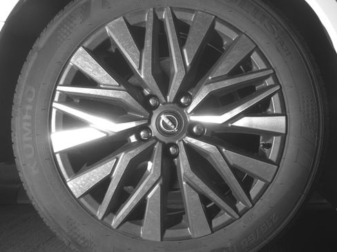 Used 2025 Nissan Altima 2.5 SV image 15