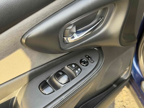 Used 2020 Nissan Murano S w/ Technology Package FWD image 19