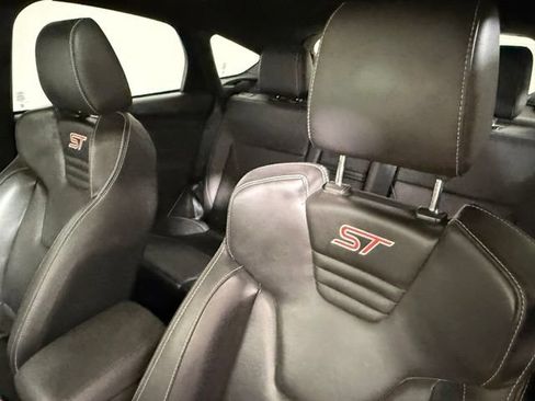 Used 2016 Ford Focus ST w/ Equipment Group 402A FWD image 34