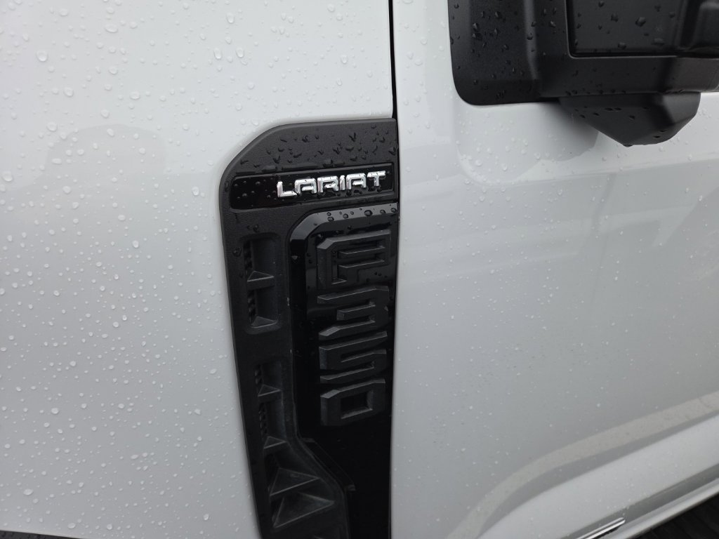 Certified 2024 Ford F350 Lariat w/ Black Appearance Package AWD/4WD image 4