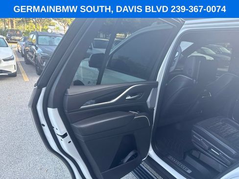 Used 2022 Cadillac Escalade Sport Platinum AWD/4WD image 31
