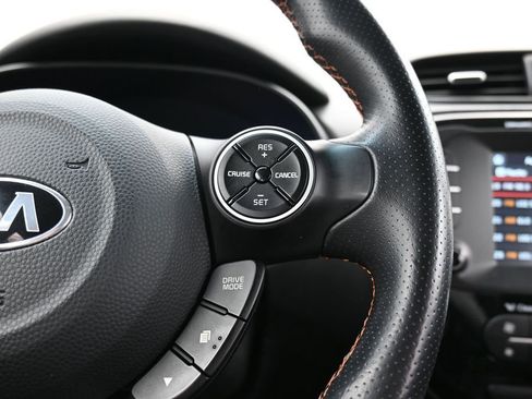 Used 2019 Kia Soul ! FWD image 45