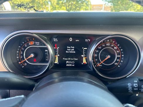 Used 2021 Jeep Wrangler Sport image 11