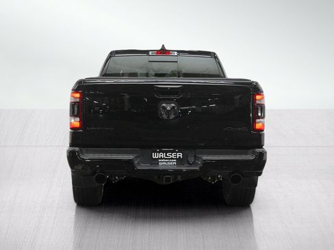 Used 2020 RAM 1500 Limited w/ Black Appearance Package AWD/4WD image 4