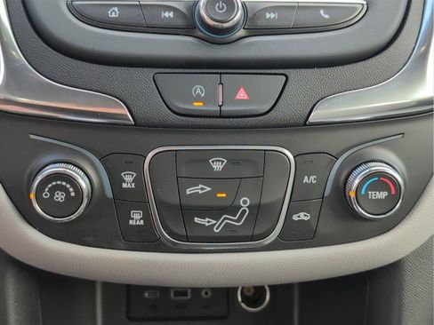 Used 2024 Chevrolet Equinox LS FWD image 22