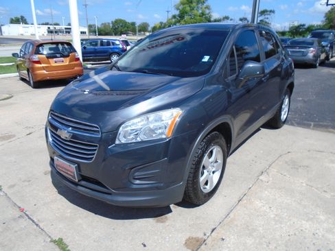 Used 2016 Chevrolet Trax LS AWD/4WD image 6