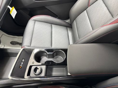 New 2026 Chevrolet Equinox RS image 34