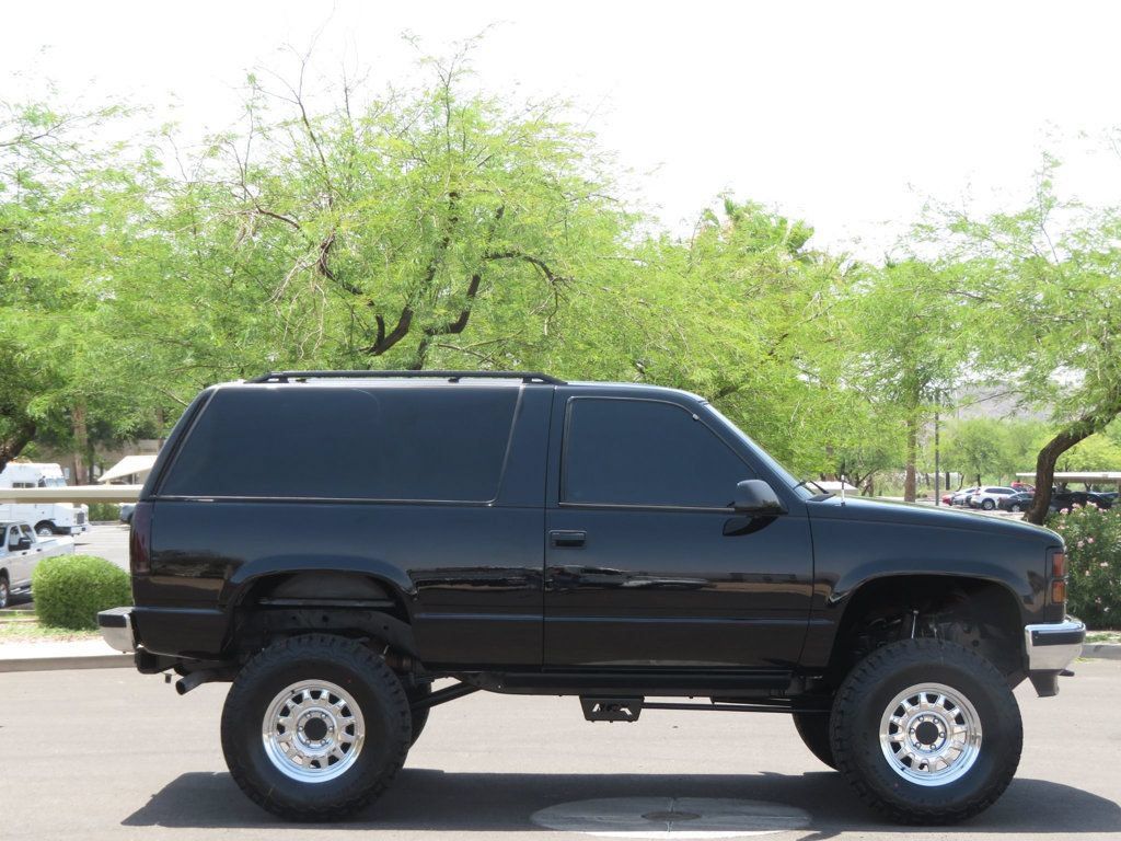 Used 1997 GMC Yukon 4WD 2-Door w/ Marketing Opt Pkg 2 image 3
