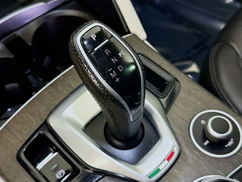 Used 2021 Alfa Romeo Stelvio Ti w/ Nero Edizione image 20