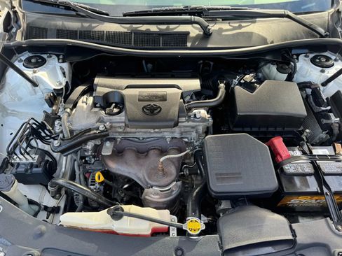 Used 2012 Toyota Camry LE image 18