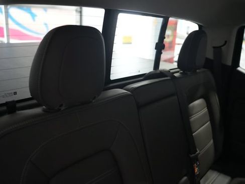 Used 2022 GMC Canyon Denali AWD/4WD image 17