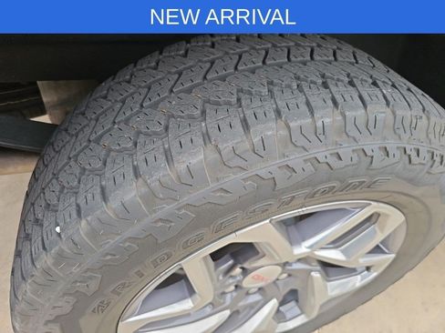Used 2023 GMC Sierra 1500 SLT w/ SLT Premium Package AWD/4WD image 27