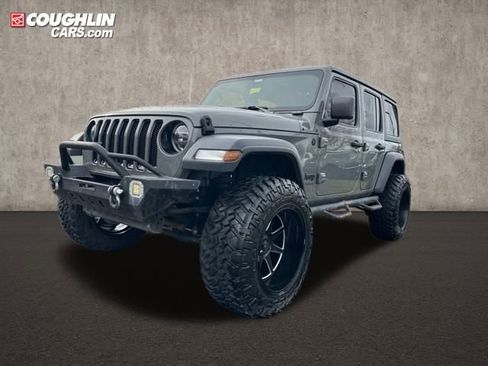 Used 2020 Jeep Wrangler Unlimited Sport image 3