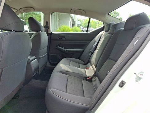 Used 2023 Nissan Altima 2.5 SV AWD/4WD image 14
