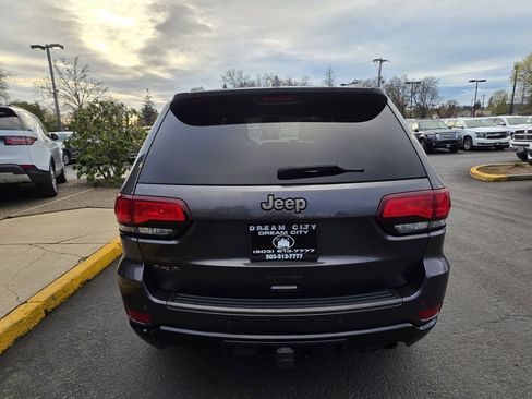 Used 2016 Jeep Grand Cherokee Limited 75th Anniversary AWD/4WD image 8