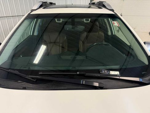 Used 2021 Subaru Outback Touring XT AWD/4WD image 14