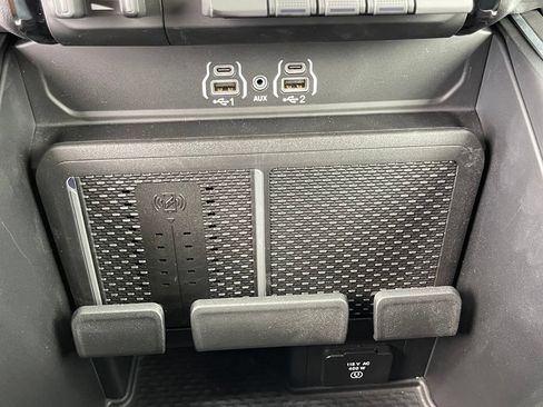Used 2025 RAM 1500 Big Horn AWD/4WD image 34