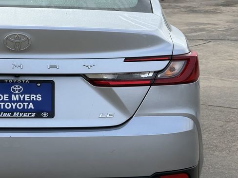 Used 2025 Toyota Camry LE FWD image 9