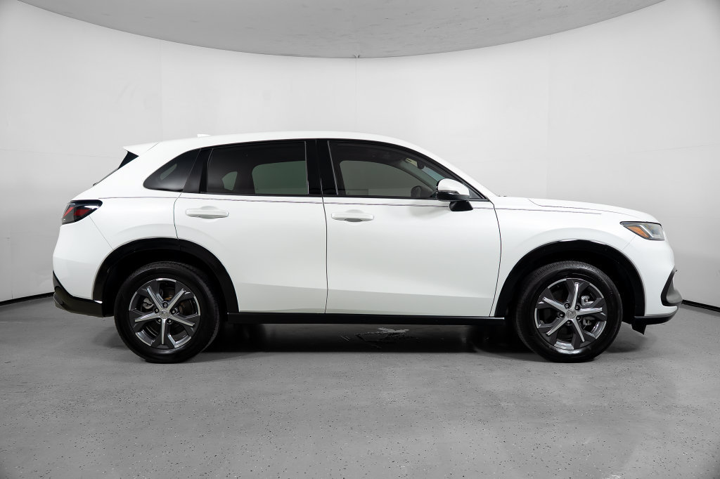Used 2024 Honda HR-V EX-L image 3