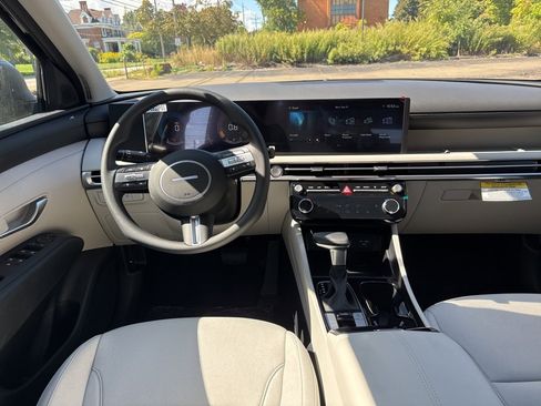 New 2026 Hyundai Tucson SEL image 18