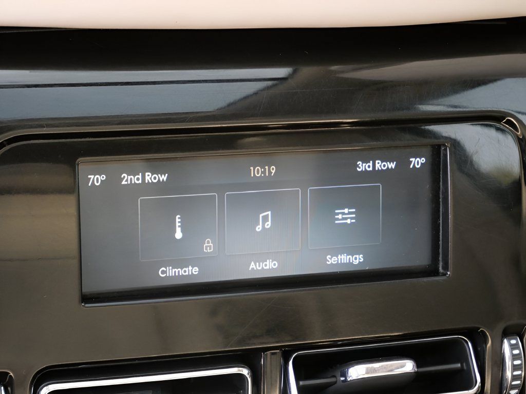 Used 2021 Lincoln Aviator Grand Touring AWD/4WD image 15