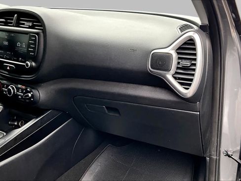 Used 2024 Kia Soul LX w/ Option Group 015 FWD image 19