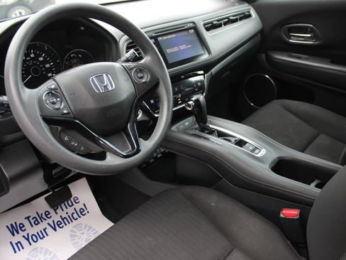Used 2016 Honda HR-V EX image 11