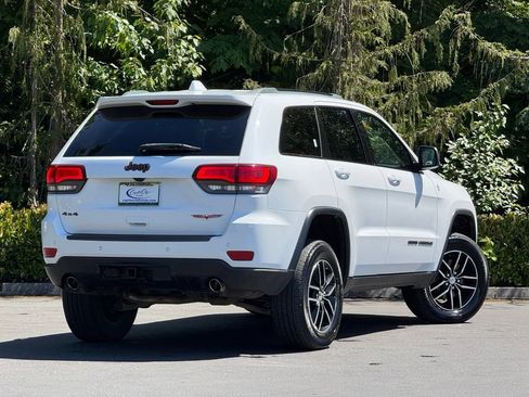 Used 2018 Jeep Grand Cherokee Trailhawk w/ Trailhawk Luxury Group AWD/4WD image 24