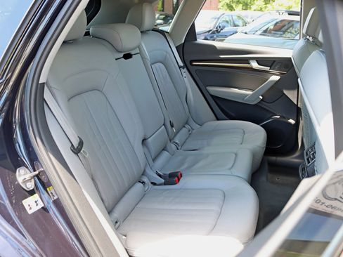 Used 2018 Audi Q5 2.0T Premium Plus w/ Premium Plus Package AWD/4WD image 33