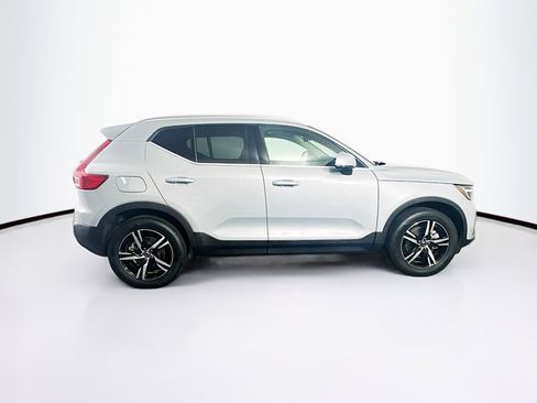 Used 2025 Volvo XC40 B5 Core AWD/4WD image 10