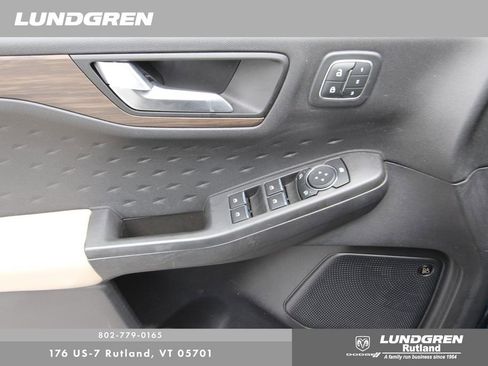 Used 2020 Ford Escape Titanium w/ Titanium Premium Package 2.0 image 14