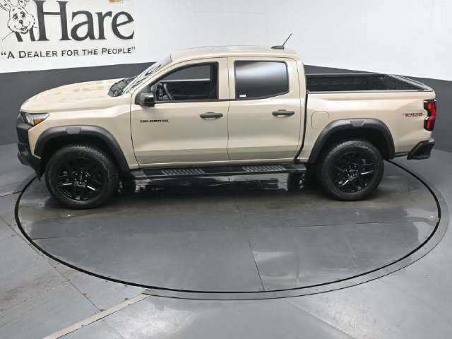 Used 2023 Chevrolet Colorado Trail Boss w/ LPO, Dark Essentials Package AWD/4WD image 47