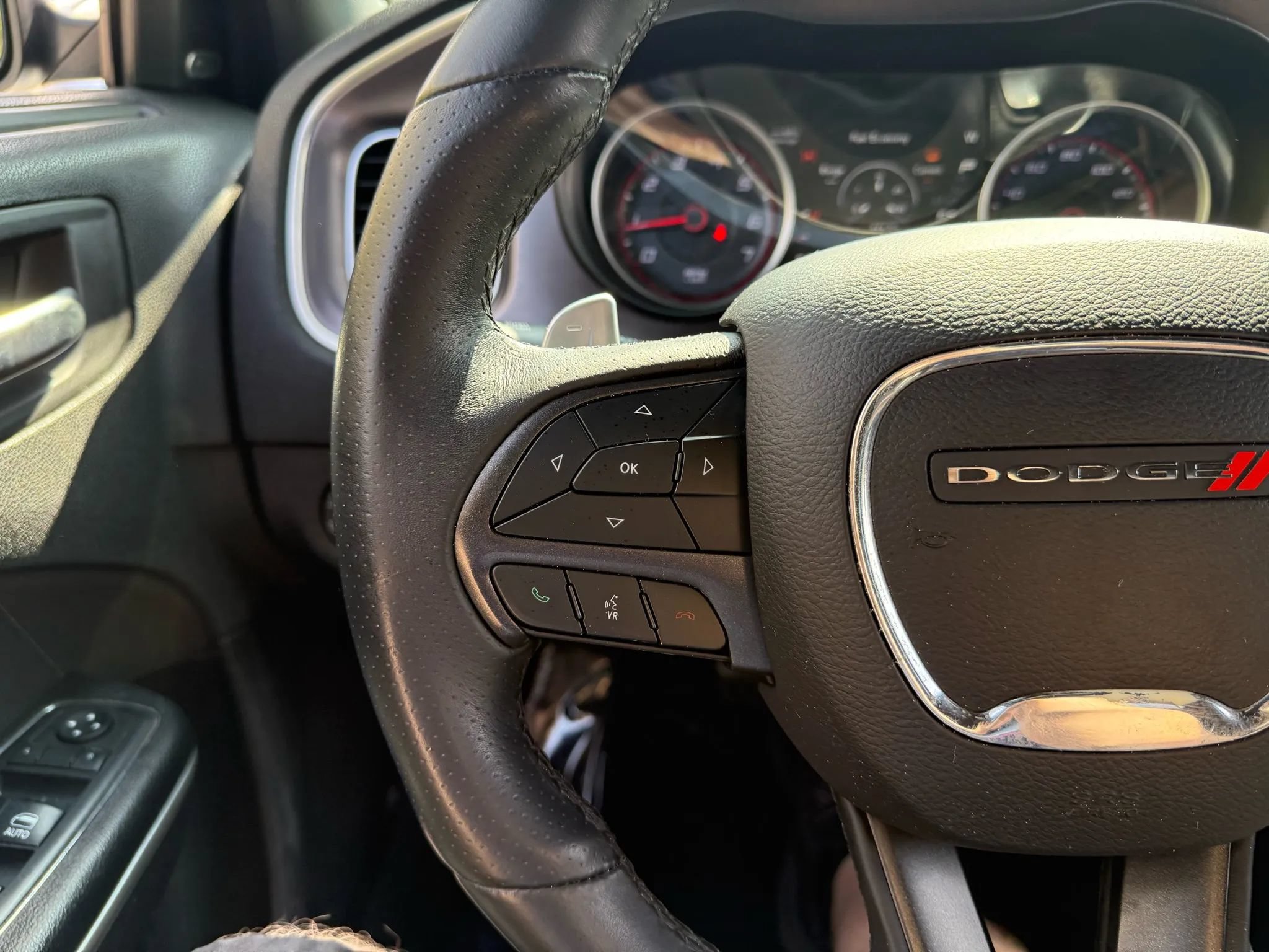 Used 2019 Dodge Charger R/T RWD image 18
